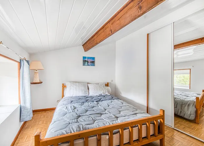 La Marechale Дом отдыха Saint-Seurin-de-Cadourne